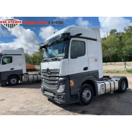 Седельный тягач Mercedes-Benz Actros 1845LS